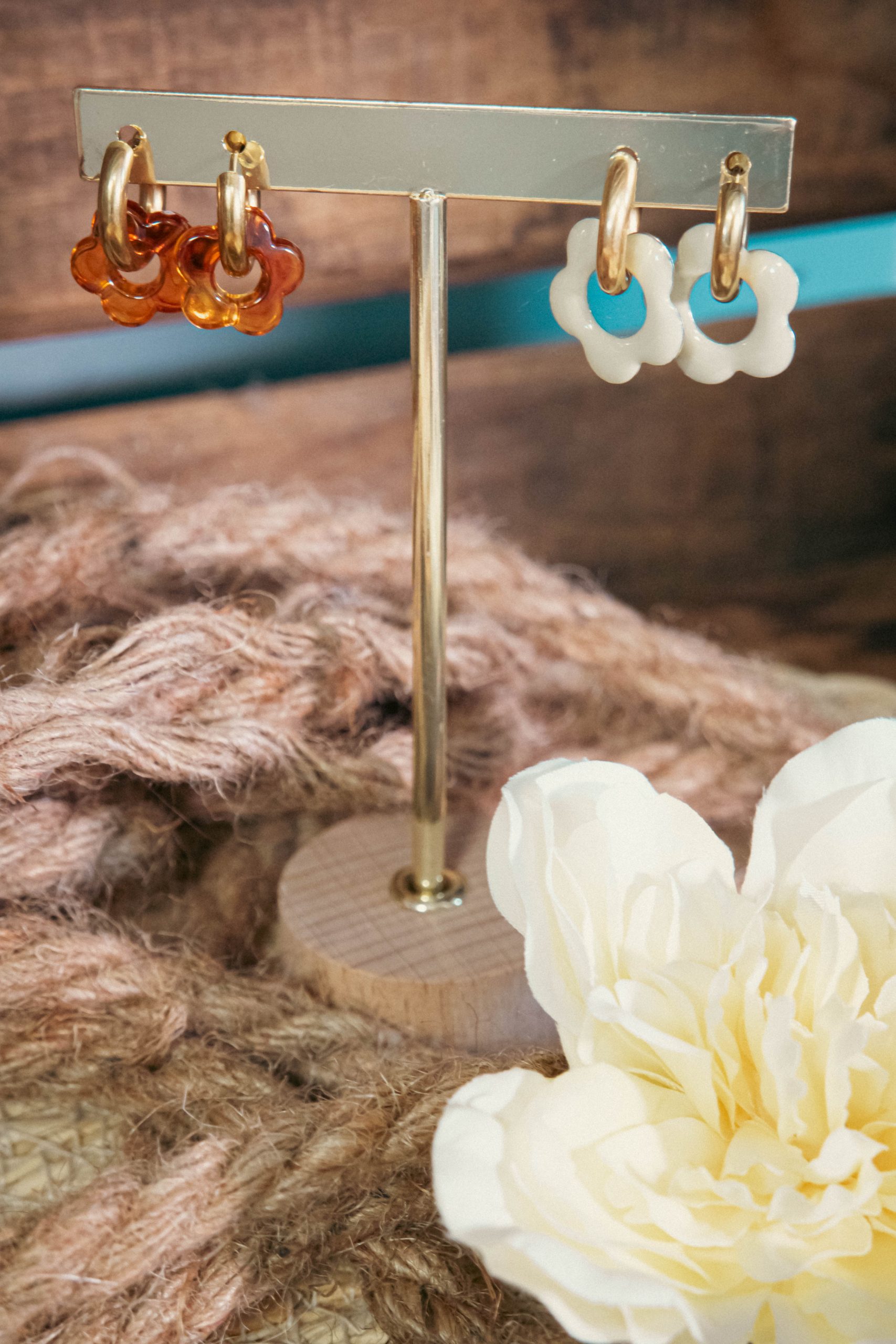 boucles d'oreilles créoles fleurs boucles d'oreilles créoles fleurs